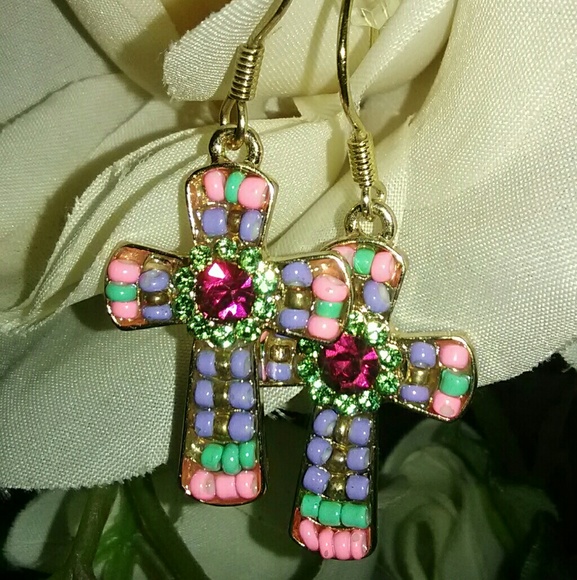 ⭐Cross Earrings⭐⭐⭐⭐ - Picture 3 of 3